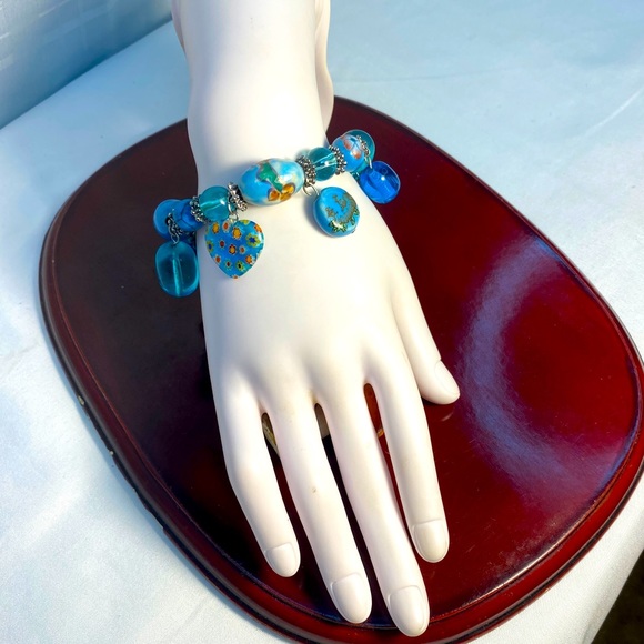 Beaded bracelet designed with turquoise stones and unique glass & worked clay. - Picture 6 of 12